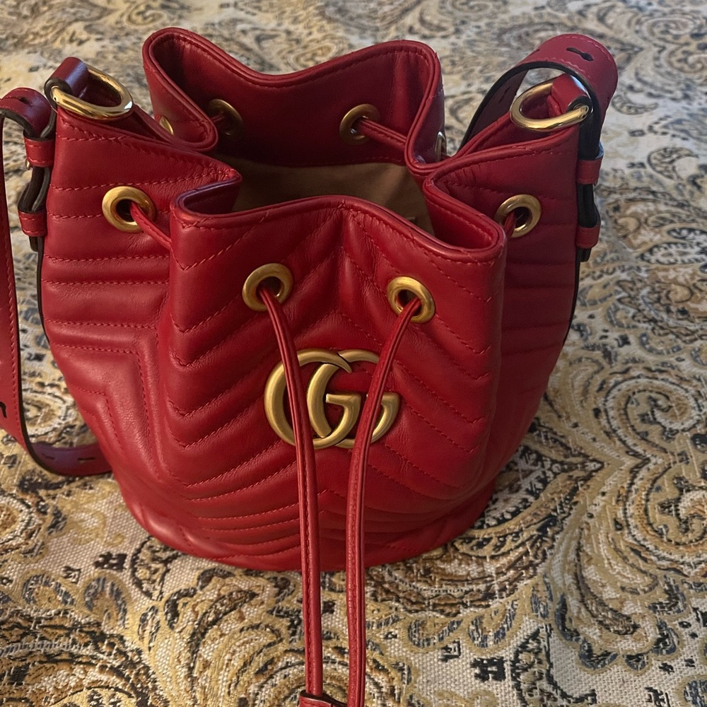 Gucci drawstring bag